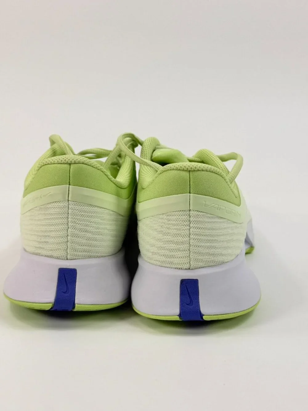Nike Women's Vapor Pro 3 Hard Court Tennis 'Volt Tint' FZ2158-700 Multi Size